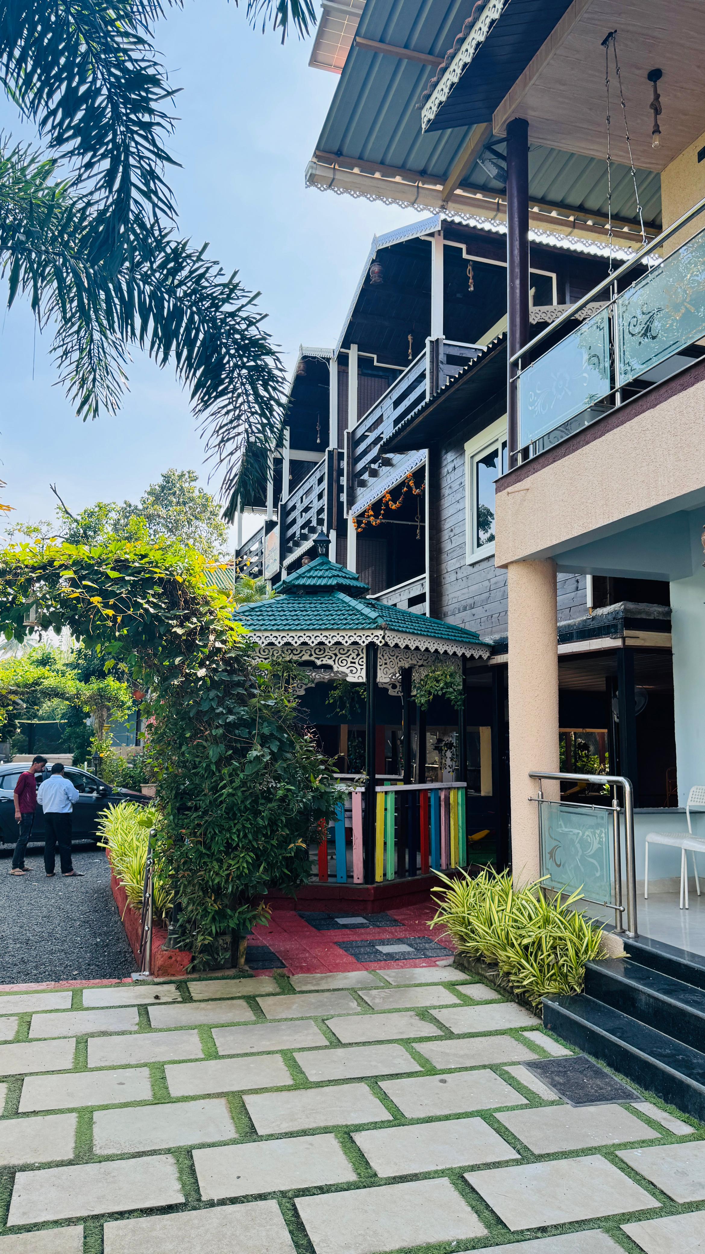 Coastal Bay Inn