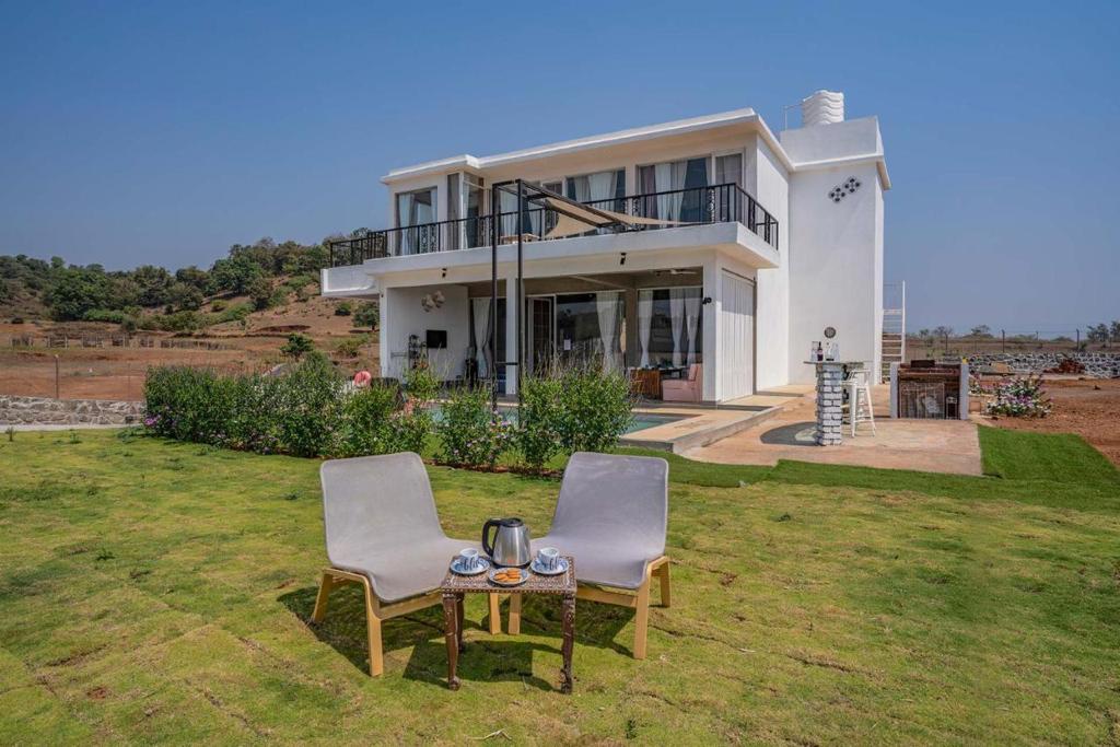 Khopoli Villa